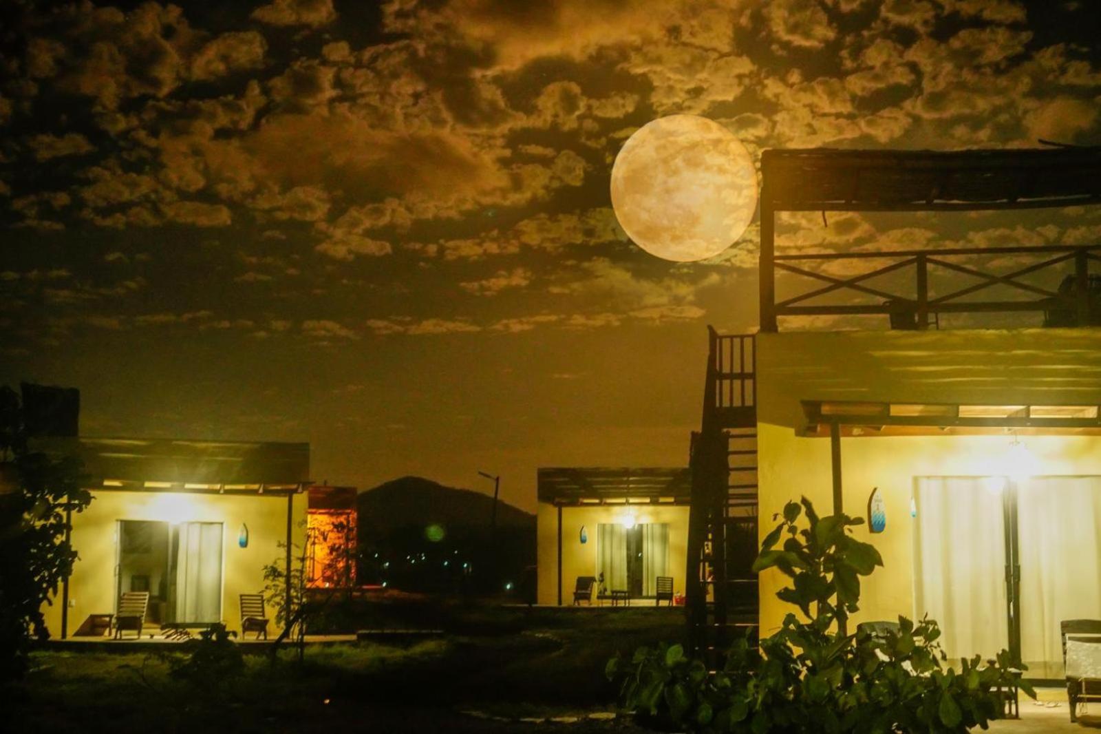 Tres Velas Surf Celestino Gazca Villasenor ภายนอก รูปภาพ